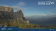 Archiv Foto Webcam Seiser Alm: Bergstation Spitzbühl 06:00