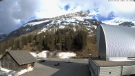 Archived image Webcam Glacier 3000: Col du Pillon Base station 17:00