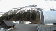 Archived image Webcam Glacier 3000: Col du Pillon Base station 17:00