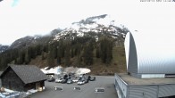 Archived image Webcam Glacier 3000: Col du Pillon Base station 13:00