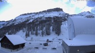 Archived image Webcam Glacier 3000: Col du Pillon Base station 07:00