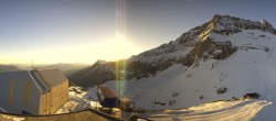 Archiv Foto Webcam Glacier 3000: Bergstation Cabane 06:00