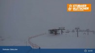 Archived image Webcam Stubai Glacier: Top Station Murmele 04:00