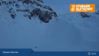 Archived image Webcam Stubai Glacier - Middle Station Fernau 00:00