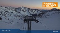 Archiv Foto Webcam Stubaier Gletscher: Bergstation Fernau 07:00