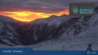 Archived image Webcam Schnalstal Glacier: Lazaun Top Station 06:00