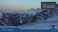 Archived image Webcam Schnalstal Glacier: Lazaun Top Station 00:00