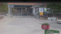 Archived image Webcam Tremblant: South Base Express Gondola 05:00