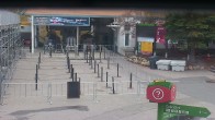 Archiv Foto Webcam Tremblant: Talstation Süd Express Gondel 11:00