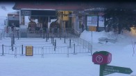 Archiv Foto Webcam Tremblant: Talstation Süd Express Gondel 05:00