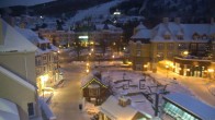 Archived image Webcam Tremblant: Base Station Cabriolet 05:00