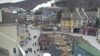 Archiv Foto Webcam Tremblant: Place des Voyageurs 13:00