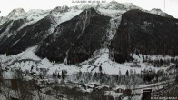 Archived image Webcam Lötschental: View from Wiler to Bietschhorn 07:00