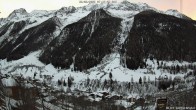 Archiv Foto Webcam Lötschental: Blick von Wiler aufs Bietschhorn 06:00