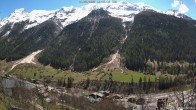 Archived image Webcam Lötschental: View from Wiler to Bietschhorn 11:00