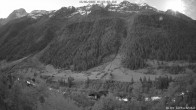 Archiv Foto Webcam Lötschental: Blick von Wiler aufs Bietschhorn 03:00