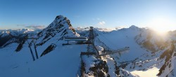 Archiv Foto Webcam Sölden: Bergstation Tiefenbachgletscher 15:00