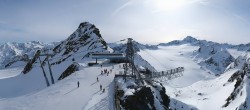 Archiv Foto Webcam Sölden: Bergstation Tiefenbachgletscher 13:00