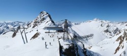 Archived image Webcam Sölden: Top Station Tiefenbach Glacier 09:00