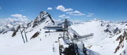 Archived image Webcam Sölden: Top Station Tiefenbach Glacier 11:00