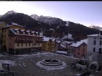 Archiv Foto Webcam Ponte di Legno: Piazza 07:00