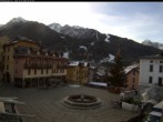 Archived image Webcam Ponte di Legno: Piazza 07:00