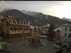 Archiv Foto Webcam Ponte di Legno: Piazza 15:00