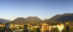 Archived image Webcam Mieming Plateau: Alpenresort Schwarz 05:00