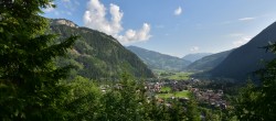 Archiv Foto Webcam Mayrhofen: Blick vom Gasthof Wiesenhof auf den Ort 02:00