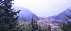 Archiv Foto Webcam Mayrhofen: Blick vom Gasthof Wiesenhof auf den Ort 19:00