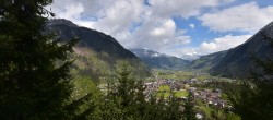 Archiv Foto Webcam Mayrhofen: Blick vom Gasthof Wiesenhof auf den Ort 09:00