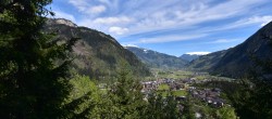Archived image Webcam Mayrhofen im Zillertal - Town View 09:00