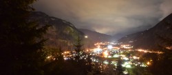 Archiv Foto Webcam Mayrhofen: Blick vom Gasthof Wiesenhof auf den Ort 01:00