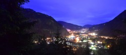 Archiv Foto Webcam Mayrhofen: Blick vom Gasthof Wiesenhof auf den Ort 03:00