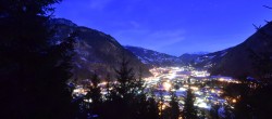 Archiv Foto Webcam Mayrhofen: Blick vom Gasthof Wiesenhof auf den Ort 05:00