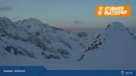 Archived image Webcam Daunjoch chair lift, Stubai glacier 00:00