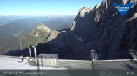 Archived image Webcam Dachstein Top Station 01:00