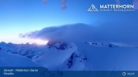 Archiv Foto Webcam Zermatt - Matterhorn Glacier Paradise 04:00