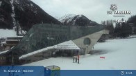 Archived image Webcam Galzigbahn Base Station (St. Anton) 14:00