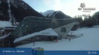 Archived image Webcam Galzigbahn Base Station (St. Anton) 00:00