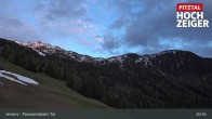 Archiv Foto Webcam Zirbenbahn Bergstation 02:00
