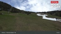 Archiv Foto Webcam Zirbenbahn Bergstation 14:00