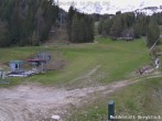 Archived image Webcam Brunnalm - Base Station Muldenlift 13:00