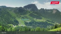 Archiv Foto Webcam Nassfeld: Blick ins Skigebiet 14:00