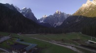 Archiv Foto Webcam Dolomitenhof Sexten - Blick auf die Langlaufloipe 05:00