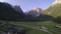 Archiv Foto Webcam Dolomitenhof Sexten - Blick auf die Langlaufloipe 05:00