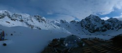 Archiv Foto Webcam Skigebiet Sulden: Panoramakamera Madritschhütte 01:00