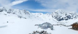 Archiv Foto Webcam Skigebiet Sulden: Panoramakamera Madritschhütte 11:00