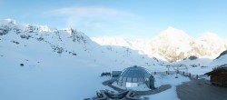 Archiv Foto Webcam Skigebiet Sulden: Panoramakamera Madritschhütte 05:00
