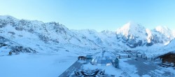 Archiv Foto Webcam Skigebiet Sulden: Panoramakamera Madritschhütte 07:00